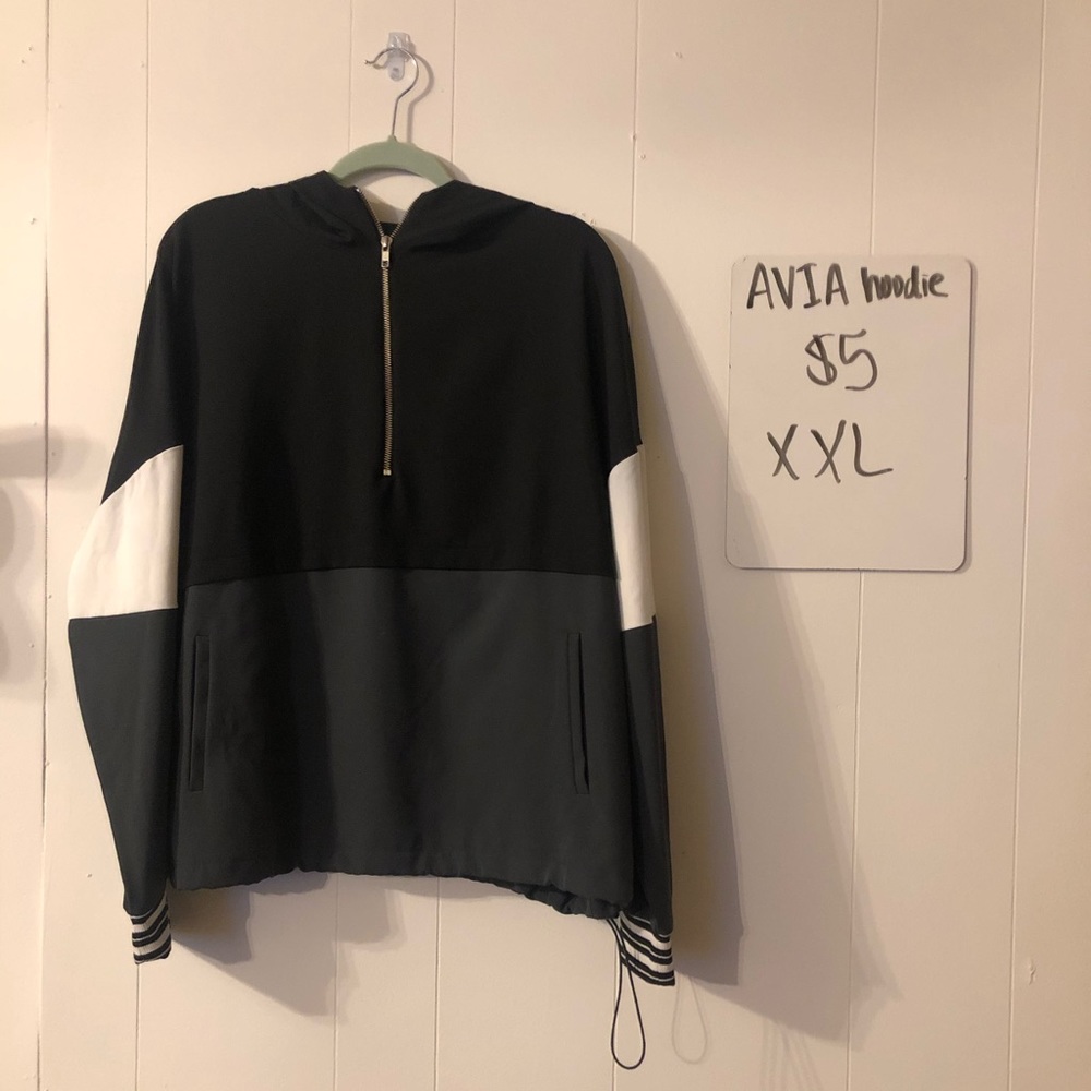 AVIA Hoodie